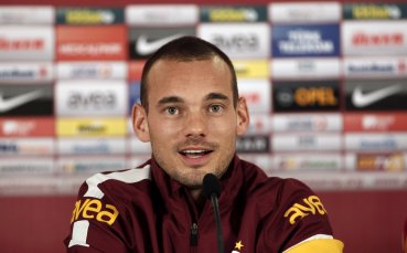 Феновете на Галатасарай с предупреждение към Снайдер