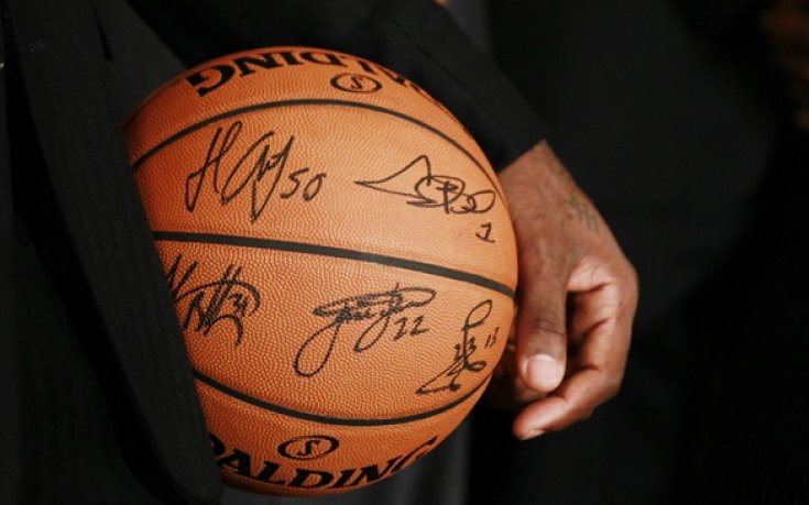 СНИМКИ: Барак Обама прие шампиона Маями