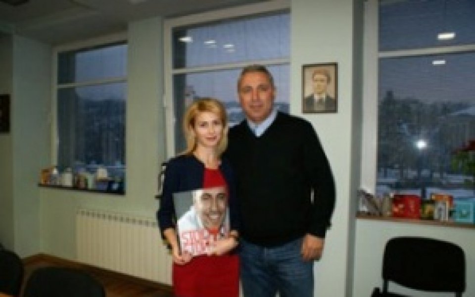 Христо Стоичков изправи на крака зала 