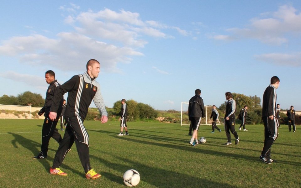 Ботев Пд с една тренировка след контролата с Химки