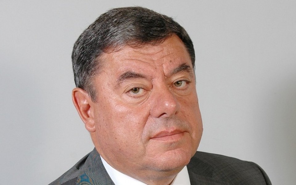 Рилски спортист с отворено писмо до БФБ, иска оставката на шефа на Съдийската комисия