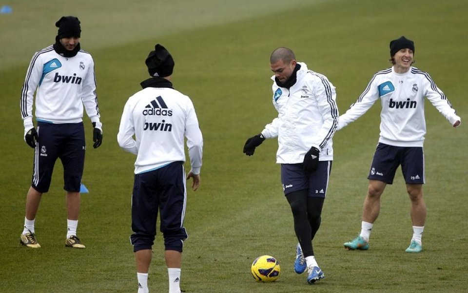 Пепе поднови тренировки с основната група на Реал