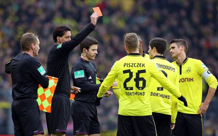 Урс Майер: Криминални фигури се опитват да пробиват младите рефери