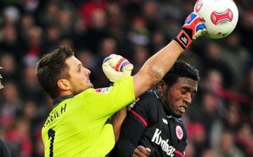 ФИФА наказа канадски национал за 6 мача заради обида към рефер