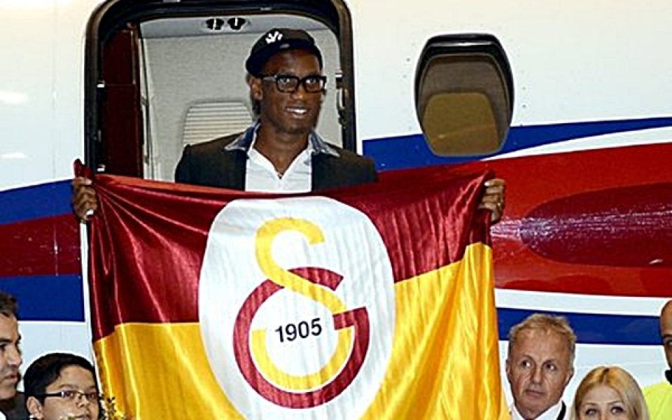 ФИФА разреши картотеката на Дрогба, може да дебютира в петък за Галатасарай