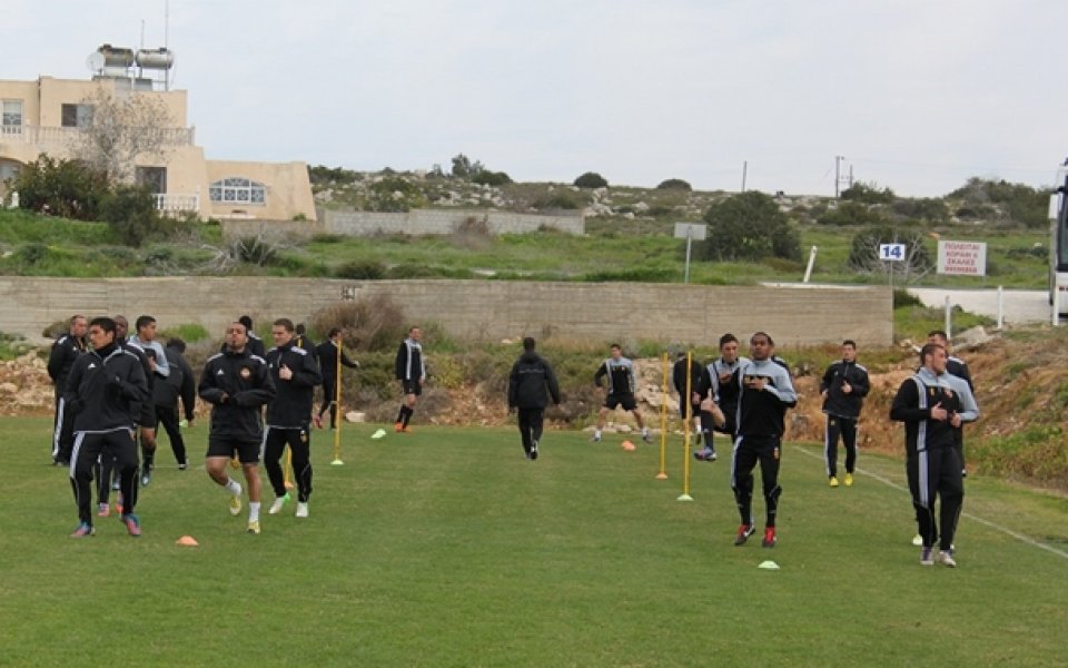 Два дни почивка за футболистите на Ботев след прибирането в Пловдив