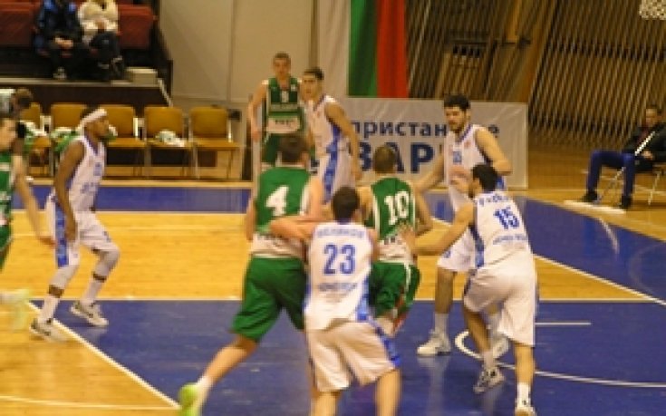 Черно море се справи с младежите у дома