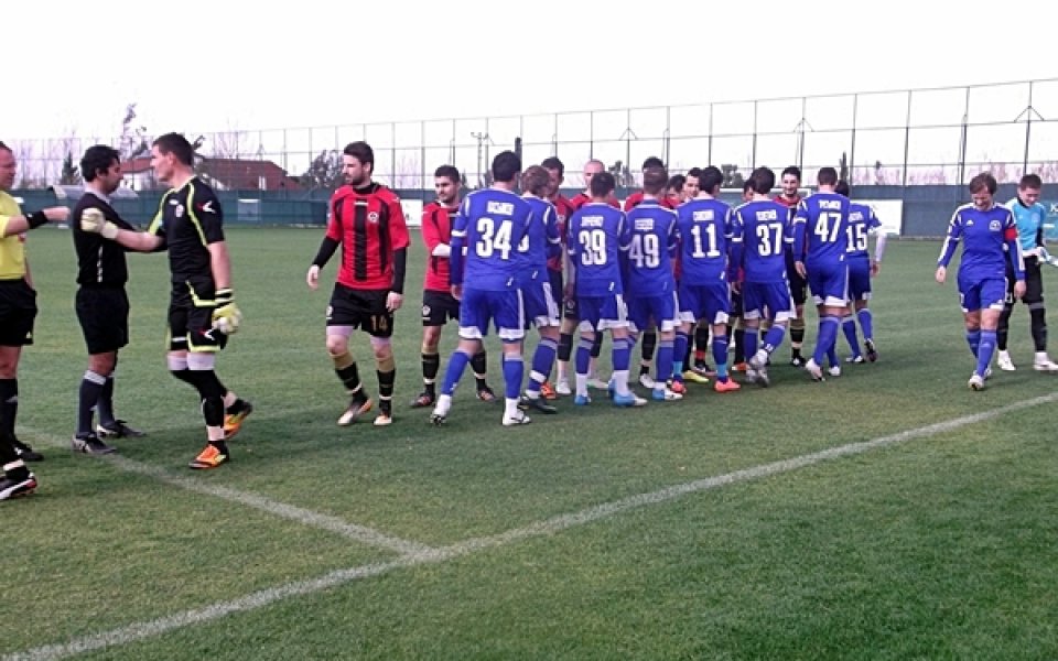 Локо Сф пак стяга два мача за 24 часа