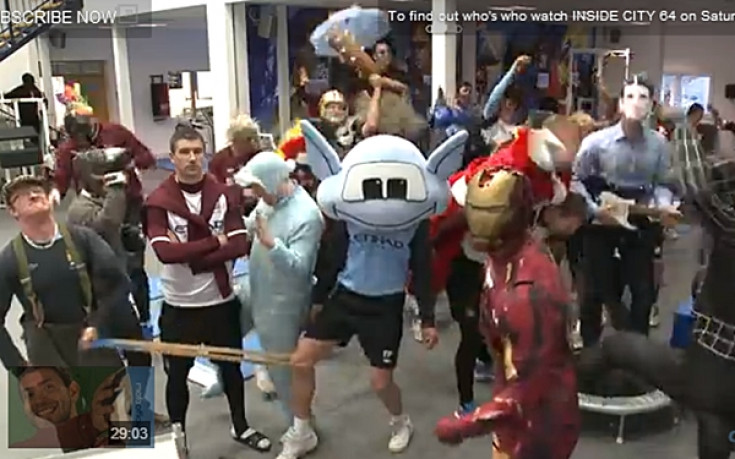 ВИДЕО: Звездите на Сити участват в най-новата интернет лудост