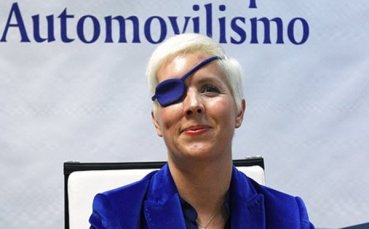 Де Вийота отново седна зад волана