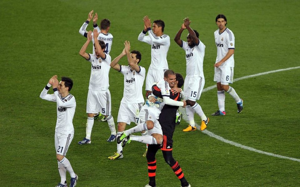 Реал Мадрид с най-голямата победа на „Камп Ноу“ от половин век