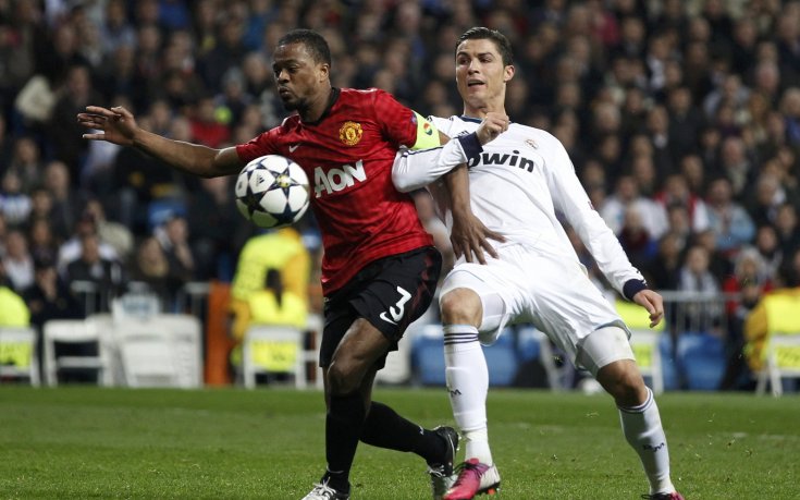 От Юнайтед смятат да възнаградят Патрис Евра