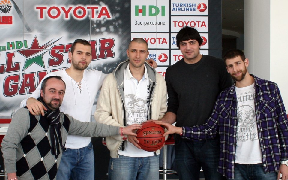 Джордън и Шак са следващите гости в България, ако Армеец Арена се напълни на 30 март