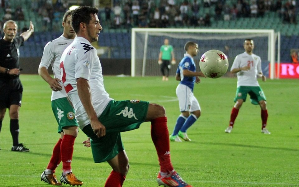 Манолев с първи голове за Фулъм