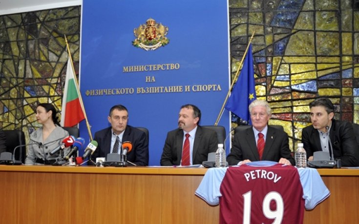 Бербатов и Стоичков срещу Стан Колимор в подкрепа на Стенли