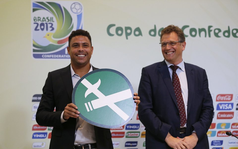 ФИФА забрани пушенето на Мондиал 2014