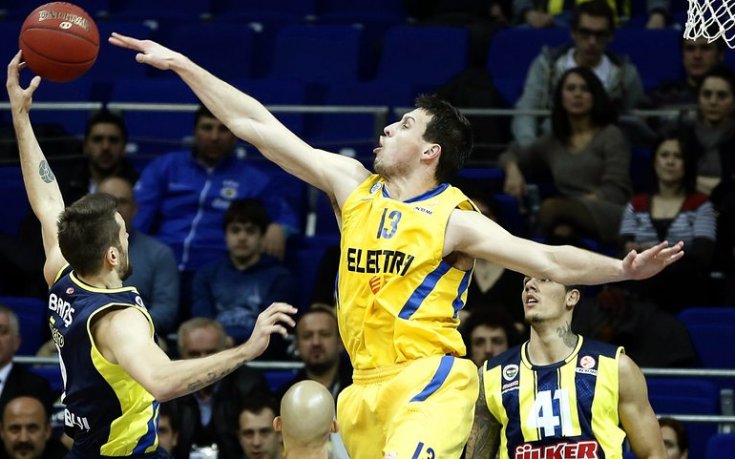 Барселона се класира за четвъртфиналите в Евролигата