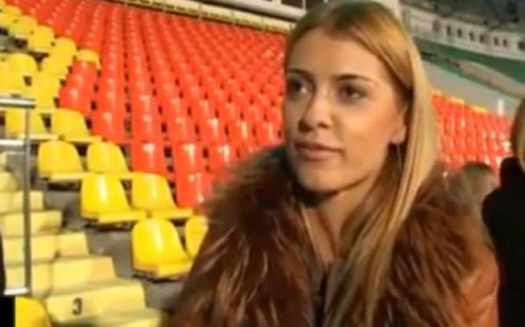 ВИДЕО и СНИМКИ: Вратарят на Етър води дългокрака красавица от Партизан в България