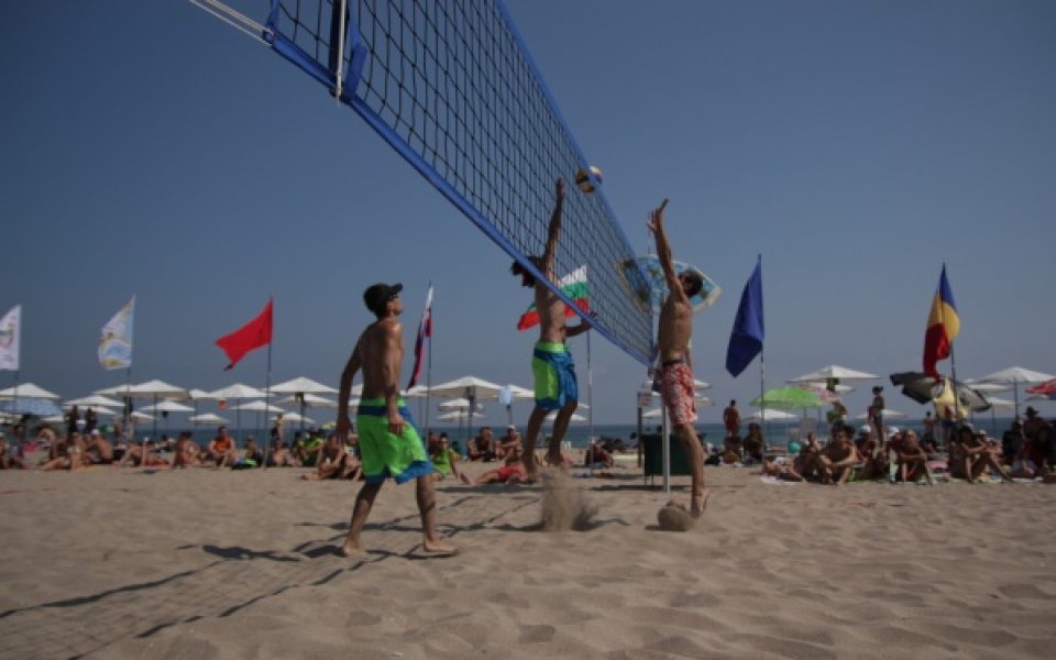 България вече с първенства по плажен волейбол