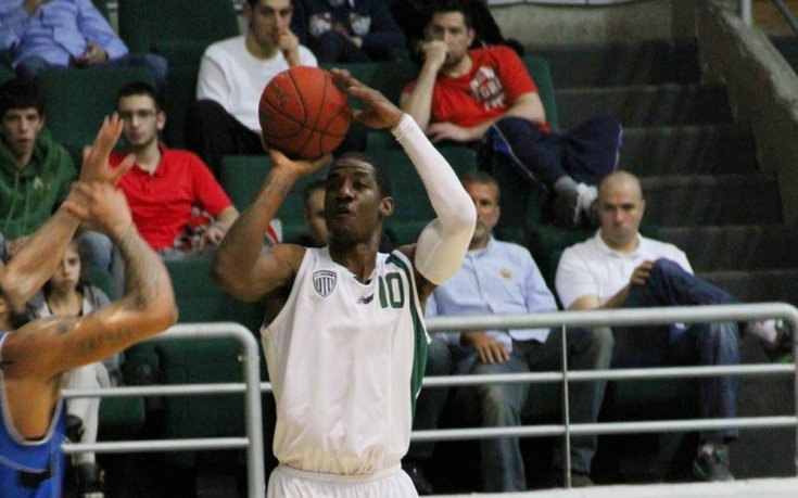 Харпър вкара 53 навръх рождения си ден