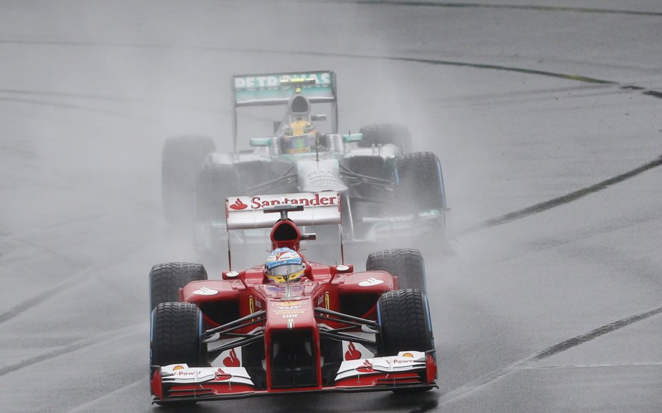 Пороен дъжд отложи квалификацията за Гран При на Австралия