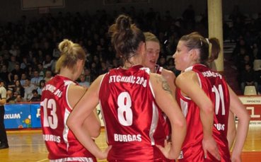 Нефтохимик победи Монтана след две продължения