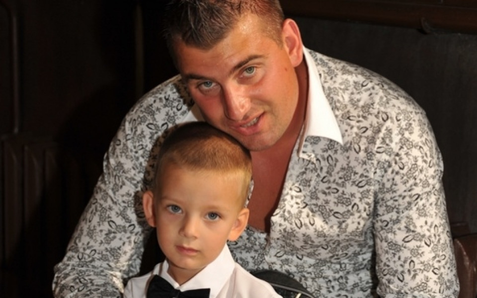 Актьорът Кирил Ефремов и Божидар Искренов в благотворителен турнир