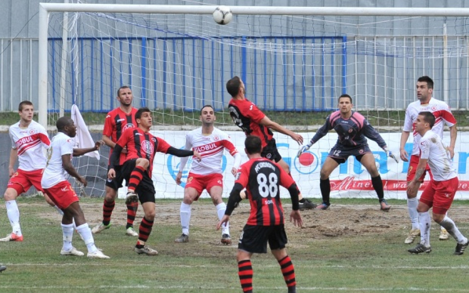 Шефът на спорта на БНТ: Предавания от стадиона в Своге са мъка за зрителите