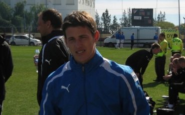 Фиорентина и Лацио пращат оферти за Сашо Тонев до седмици