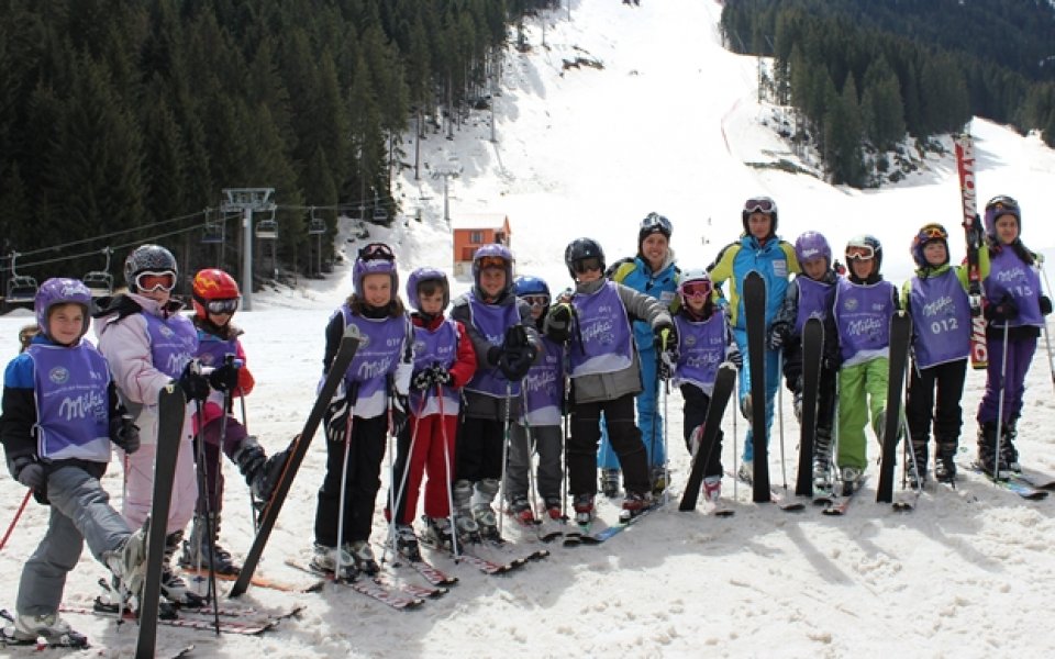 Финалистите в „Научи се да караш ски” тренират здраво в Банско