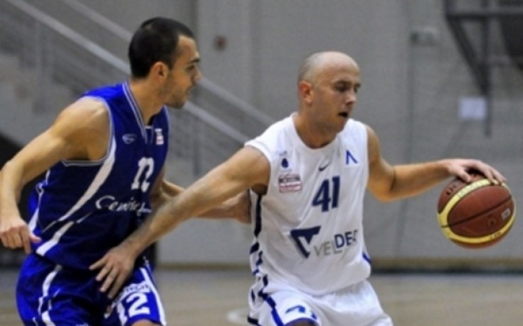 Сръбско дуо изведе Левски до успех над Черно море