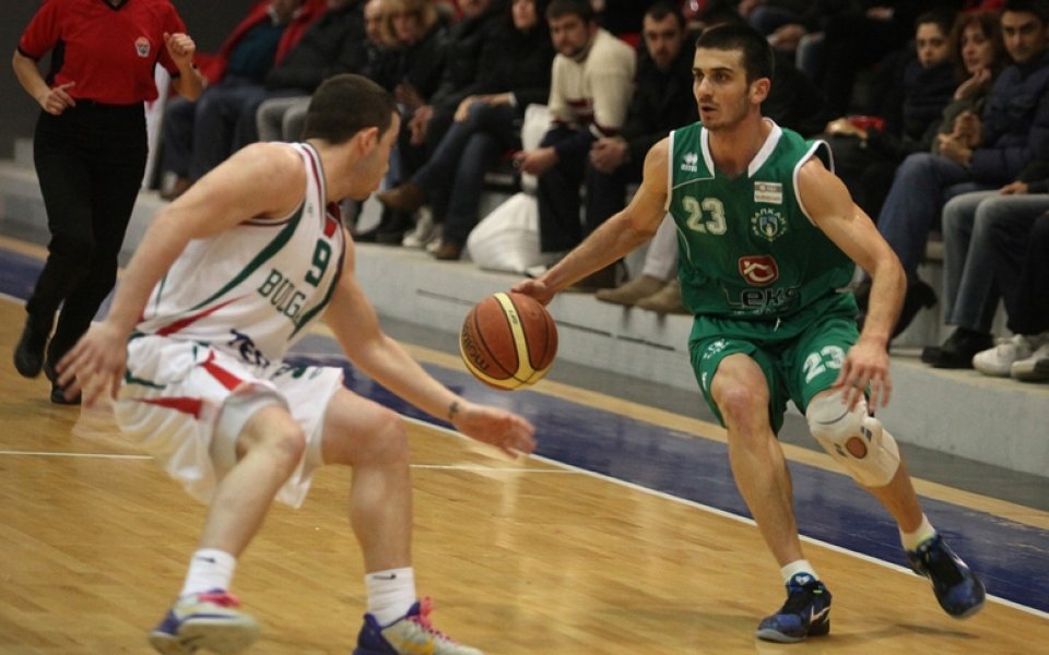 Балкан с пета победа поред, Теси отново не се даде лесно