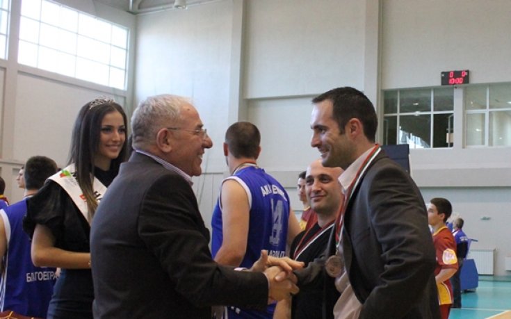 СНИМКИ: Шампионите на А група получиха наградата си, но отпаднаха за Купата