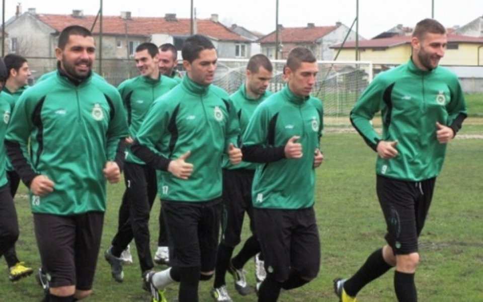 Феновете на Нефтохимик с остра декларация към клуба