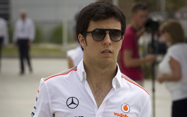 Разколът в Макларън се задълбочава – шефът се застъпи за Перес