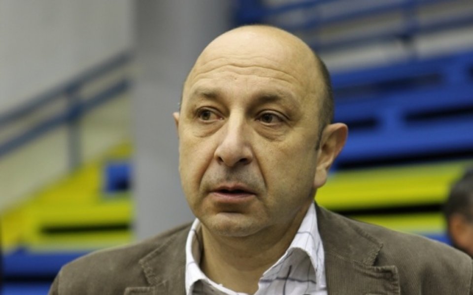 Георги Божков: Ако има как, ще направя отбор само от българки