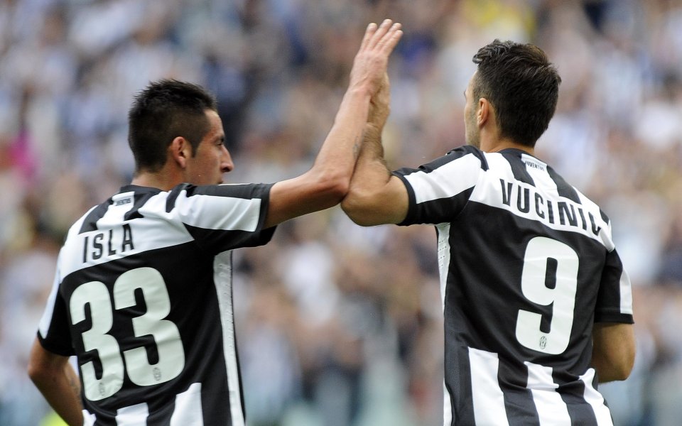 ВИДЕО: Каляри спря Ювентус за рекорден брой точки