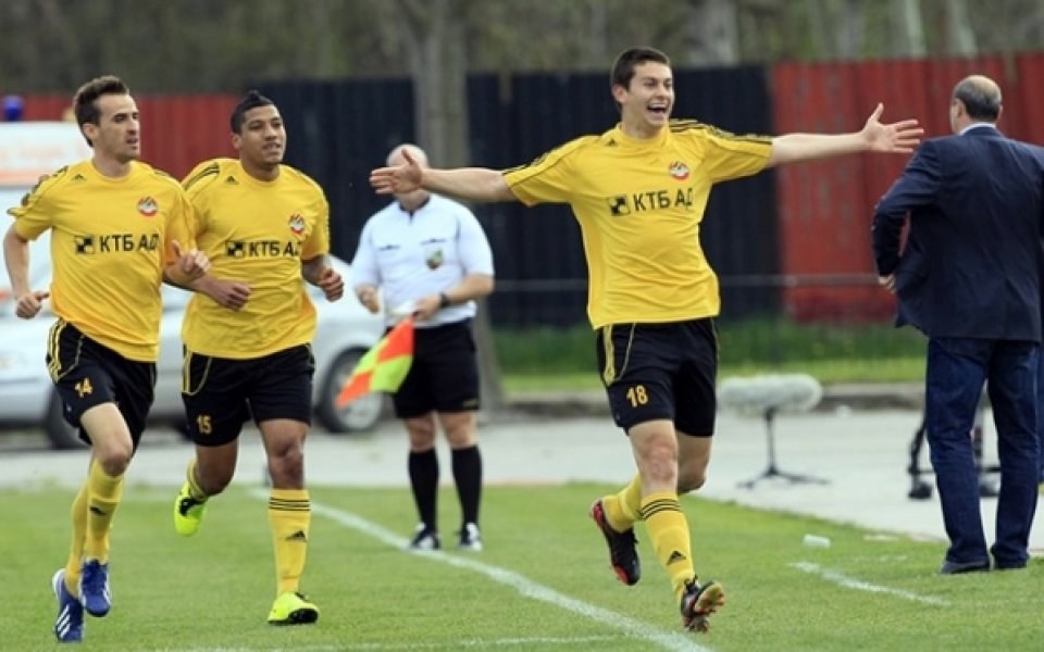 Ботев Пд продължава да мечтае за Европа след победа на „Армията“