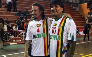 Шон Пен иска Рали 