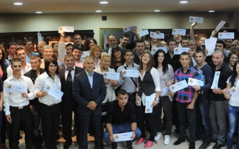 Призьорите ни в борбата си получиха премиите от държавата за Евро 2013