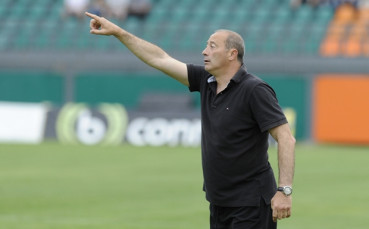 Велев: Ще играем на 