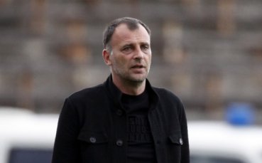 Все оше не е ясно дали Тони Здравков остава начело на Ботев Враца