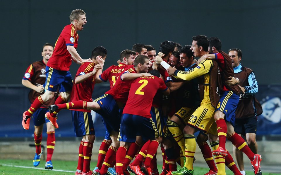 ВИДЕО: Холандия и Испания отказаха Русия и Германия и са полуфиналисти на Евро 2013