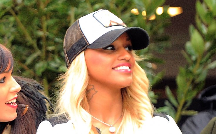 Марио ще се кротне? Любимата му показа диамантен пръстен