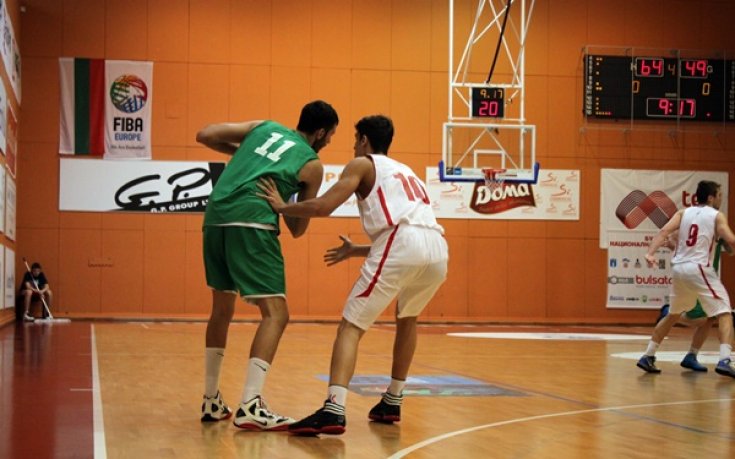 СНИМКИ: Добра първа контрола за младежите, разбиха Румъния в Правец