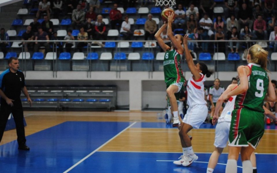 България посреща Полша, а Евробаскет 2013 стартира във Франция