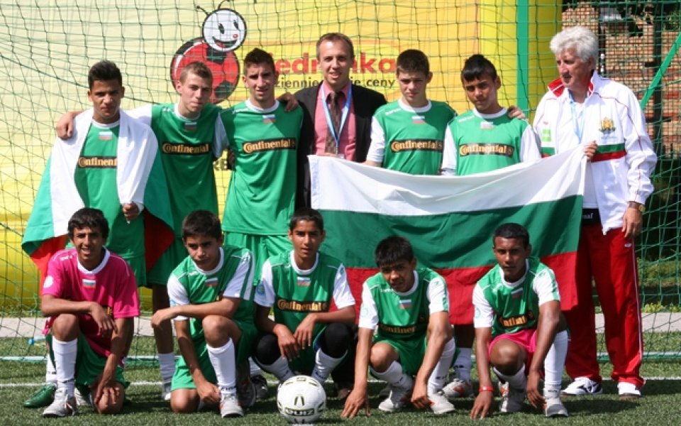 България записа две победи на Мондиала във Варшава