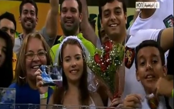 ВИДЕО: Малко момиченце предложи брак на Балотели