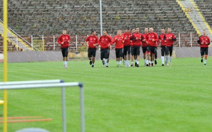 Първата контрола на ЦСКА със Стоичков се оказа закрита