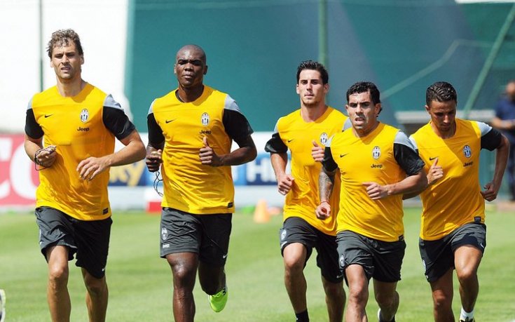 СНИМКИ: Тевес започна тренировки с Ювентус